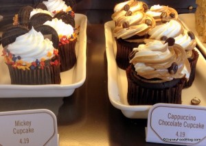 Fountain-View-Disney-cupcakes-600x425