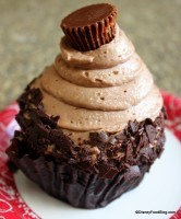 chocolate-peanut-butter-cupcake-at-contempo-cafe-166x200