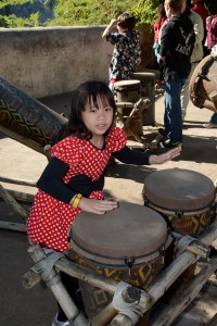 AK_TREEBACKAFR_7106876599